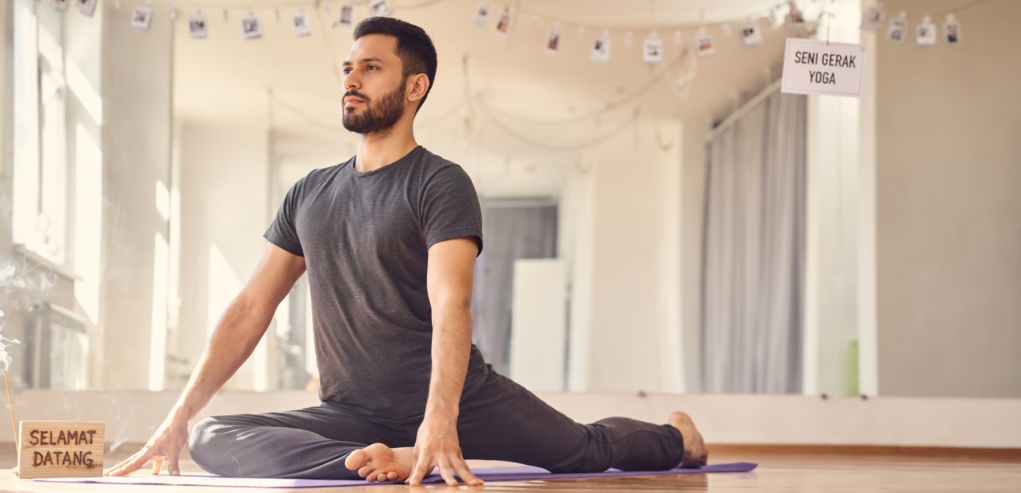 Peregangan Setengah Merpati Dapat Membantu Pria di Atas 50 Tahun Melemaskan Pinggul yang Kaku